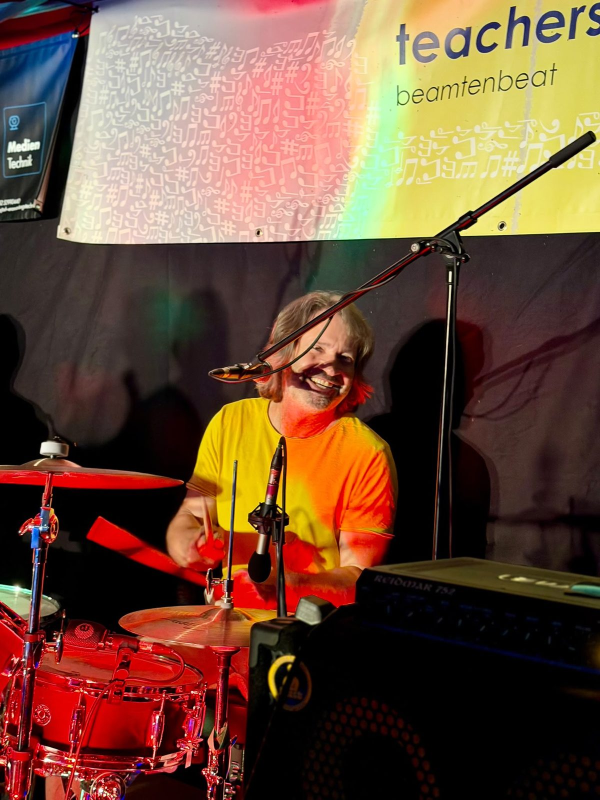 Drummer am Schlagzeug